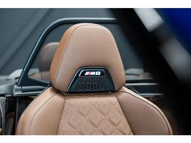 BMW M8