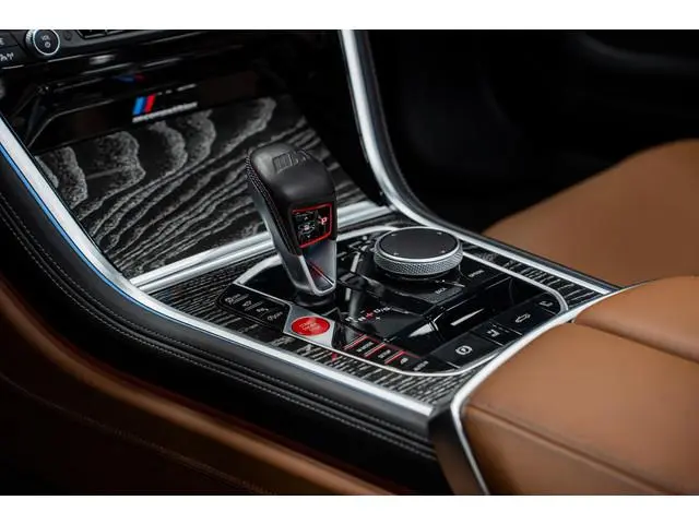 BMW M8
