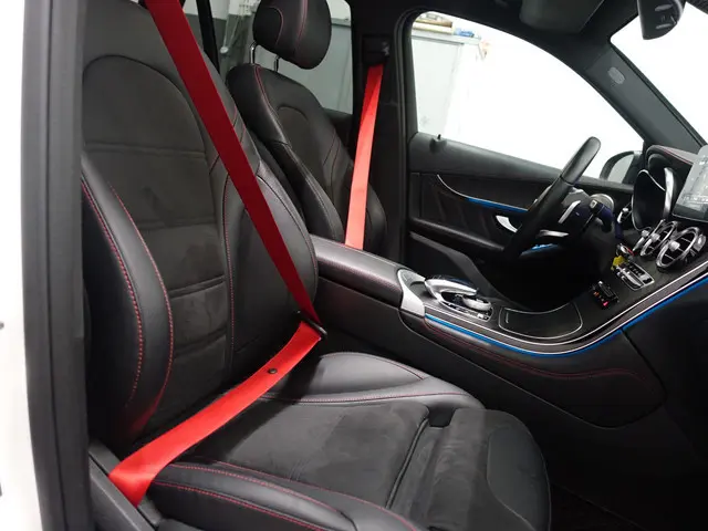 Mercedes-Benz GLC-klasse 43 AMG 368pk 4MATIC Aut- Panoramadak, Burmester Surround Audio, Camera, Sfe...