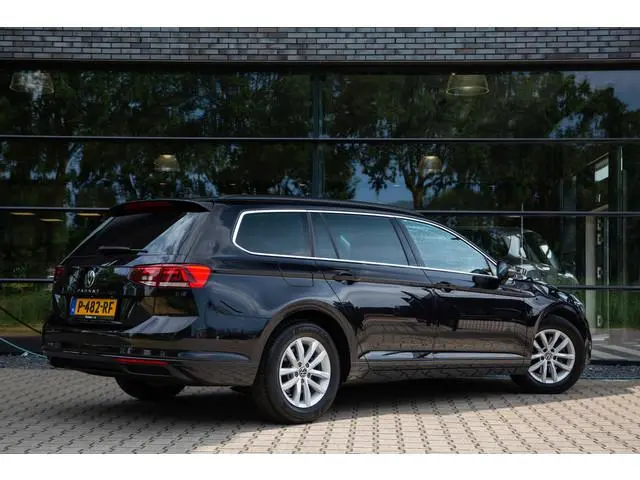 Volkswagen Passat Variant 1.5 TSI R-Line Business + , Adap. cruise, Trekhaak, Carplay, Memory, 