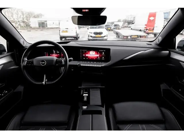 Opel Astra Sports Tourer 1.6 T PHEV Ultimate | Pano | Leder | Memory | 360 Cam |