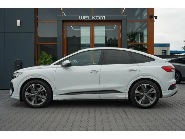 Audi Q4 Sportback e-tron 35 L ed S Com 55 kWh | 91,36% SOH | Sonos | Matrix |  Camera | Adap. Cruise...