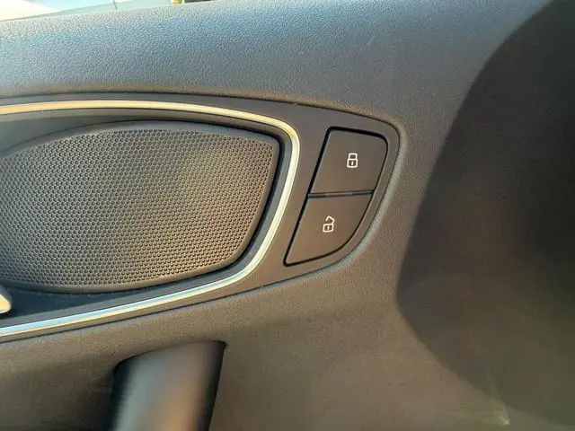 Audi S1