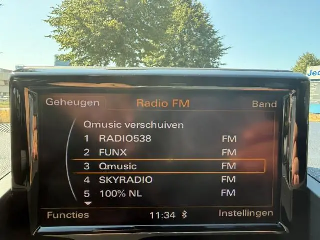 Audi S1