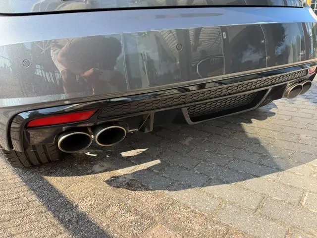 Audi S1