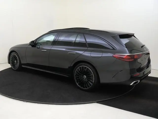 Mercedes-Benz E-klasse Estate 300 e Business Solution AMG / Superscreen / Panoramadak / Winterpakket...