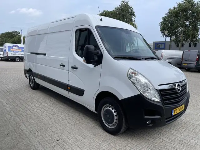 Opel Movano