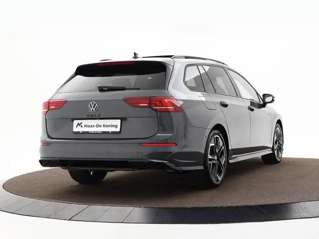 Volkswagen Golf variant R-Line Edition 1.5 eTSI 150 pk 7 versn. DSG · Assistance Pakket Plus · Panor...