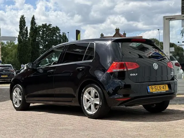 Volkswagen Golf 1.2 TSI Trendline | AIRCO | CRUISE | LM VELG | GETINT GLAS | RIJKLAARPRIJS |