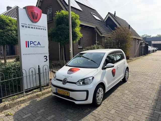 Volkswagen Up! 1.0 BMT move up!