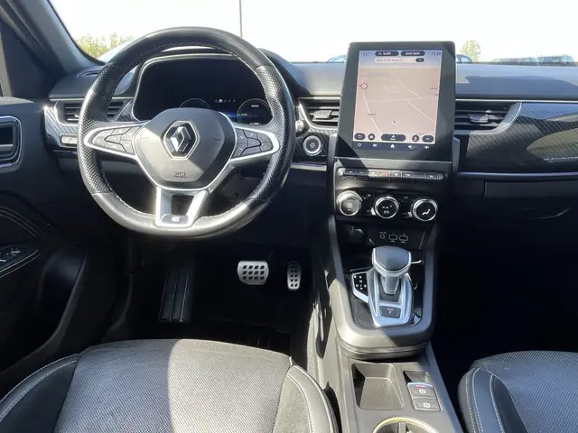 Renault Arkana 1.6 E-Tech hybrid 145PK E-Tech  R.S.Line engineered / Dealer onderhouden / Adaptive C...