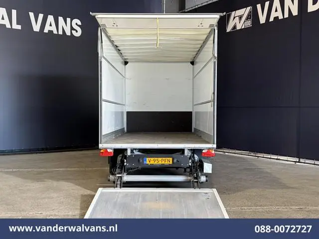 Volkswagen Crafter 2.0 141pk Bakwagen Laadklep Euro6 Airco | Apple Carplay | Android Auto Bijrijders...
