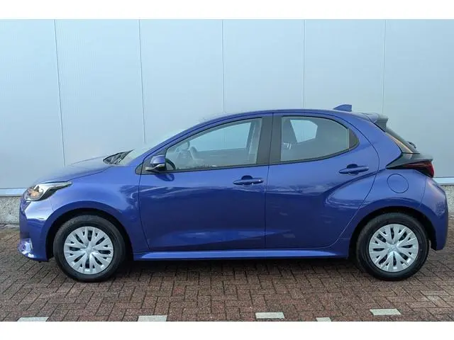 Toyota Yaris 1.5 Hybrid 115 Comfort Achteruitrijcamera, Navigatie met Apple Carplay & Android Auto