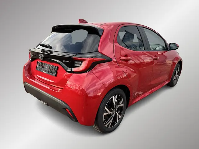 Toyota Yaris 1.5 Hybrid 115 First Edition, Apple Carplay Android Auto, Adaptive Cruise Controle ,Pri...