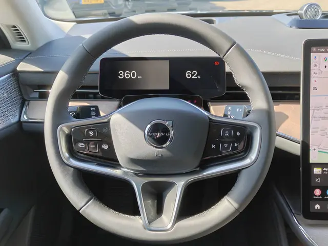 Volvo ES90