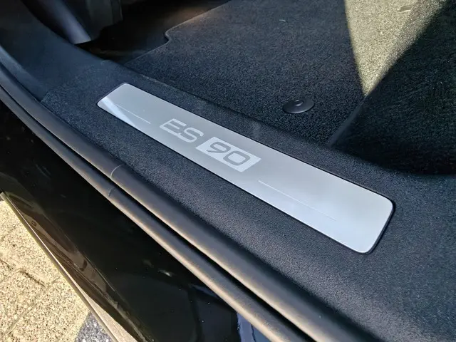 Volvo ES90