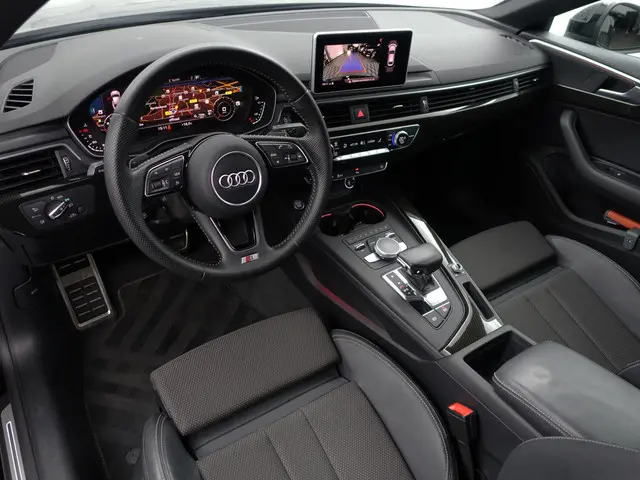 Audi A5 Sportback TFSI S Competition Aut- Carbon, Sfeerverlichting, Virtual Cockpit, Dynamic Select,...