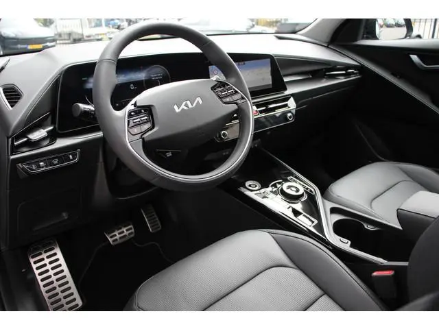 Kia Niro EV ExecutiveLine 64.8kWh | Schuifdak | Warmtepomp