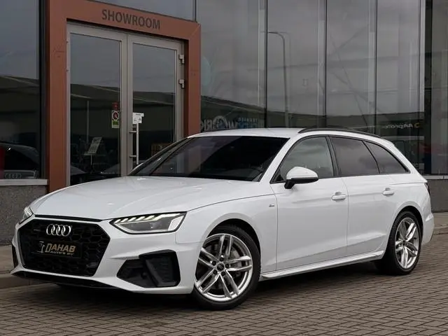 Audi A4 Avant 45 TFSI quattro S-Line 266PK | Matrix Led | ACC | Elek. Trekhaak | Sfeerverlichting |...