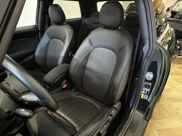 MINI Electric Resolute Edition 33 kWh 184 PK | Panoramdak | Apple CarPlay | Navigatie | Camera | You...