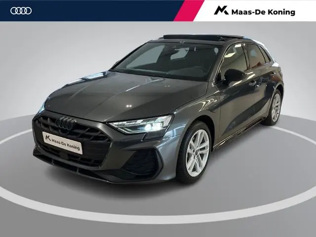 Audi A3 Sportback 40 TFSIe 150kW/204PK S Line · Panoramadak · Stoelverwarming · Apple/Android Car Pl...