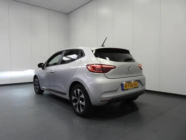 Renault Clio 1.0 TCe 90 Evolution NAVI/CLIMA/CRUISE/PDC/LED/16"LMV!