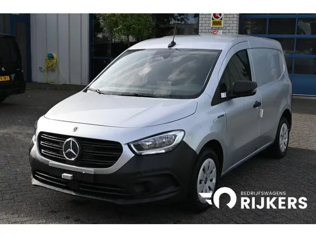 Mercedes-Benz eCitan 112 L1 51 kWh AC 22kW/DC 75kW, Climate controle, Smartphone integratiepakket