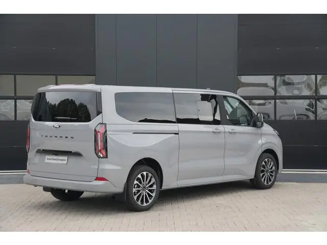 Ford Tourneo