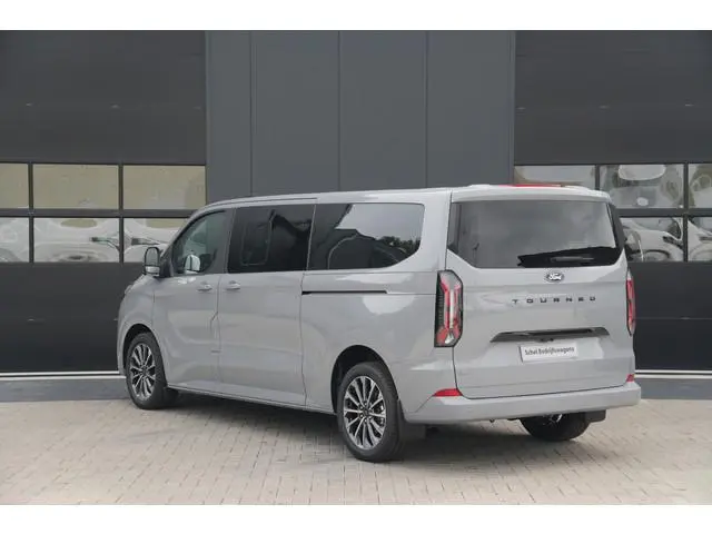 Ford Tourneo