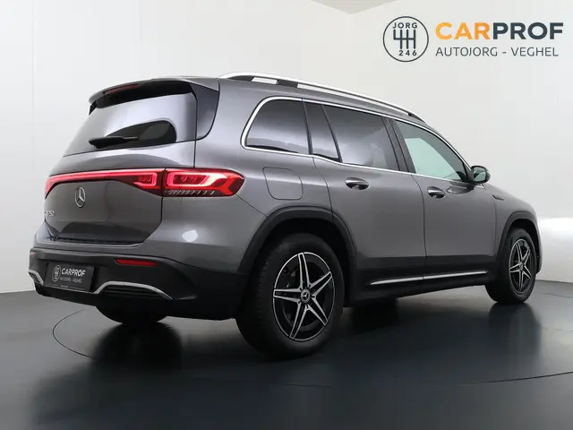 Mercedes-Benz EQB 250 AMG Line 67 kWh 97% SOH | Sfeerverlichting | Stoelverwarming | Navigatie |