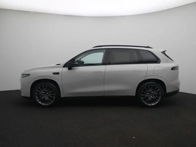 Leapmotor C10