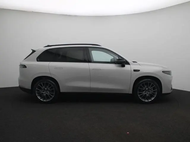 Leapmotor C10