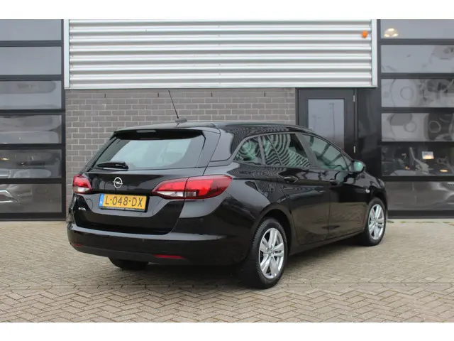Opel Astra Sports Tourer 1.2 Edition / Carplay / Camera / N.A.P.