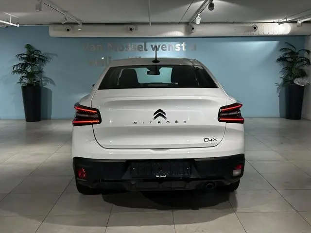 Citroën C4 X