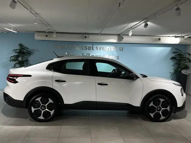 Citroën C4 X