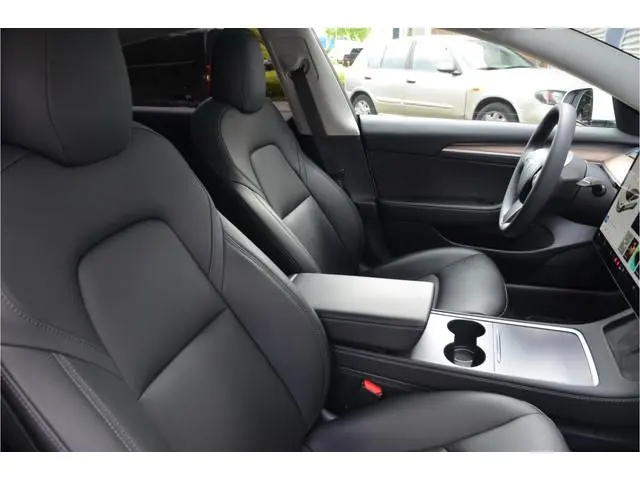 Tesla Model 3 Standard RWD Plus 60 kWh Enhanced AutoPilot3.0 (twv 3.800,-), LFP accu,