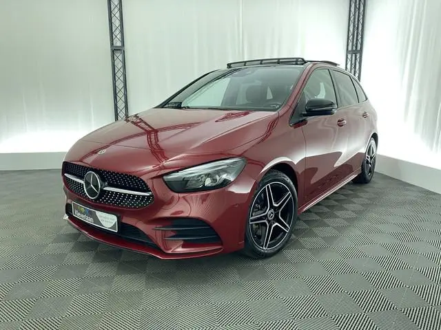 Mercedes-Benz B-klasse 250 PHEV AMG Night Automaat | Pano-Dak | Trekhaak | Carplay | Navi | 218 Pk |