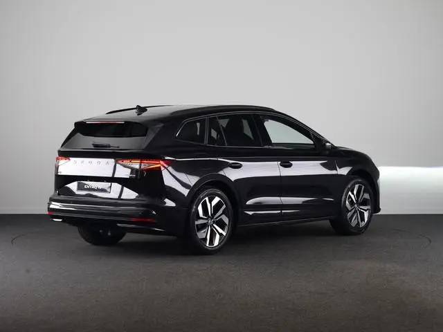 Skoda Enyaq 85 Sportline 286pk | Panoramadak | 20 inch | Sportstoelen | Adaptive Cruise | Blind Spot