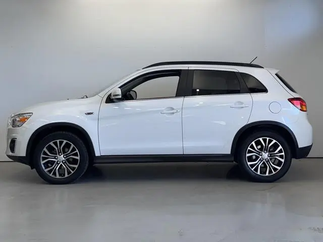 Mitsubishi ASX 1.6 Cleartec Invite+ | Cruise Controle | Clima | 18" LM | Privacy Glass | Rijklaarpri...