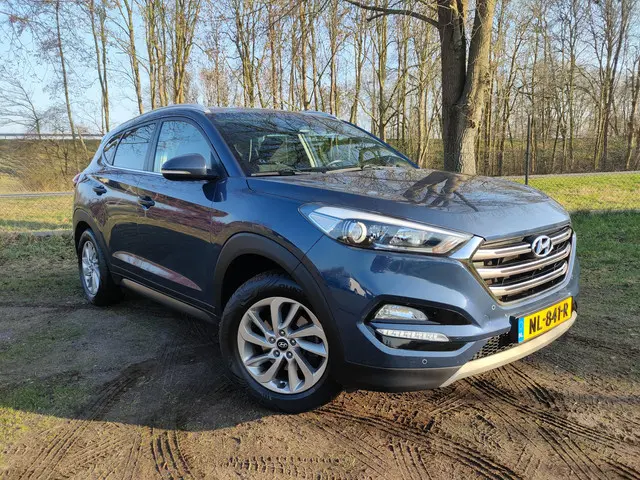 Hyundai Tucson 1.6 T-GDi 177PK Comfort | TREKHAAK 1.900KG | CLIMA | STOELVERWARMING | CRUISE | NAVI...