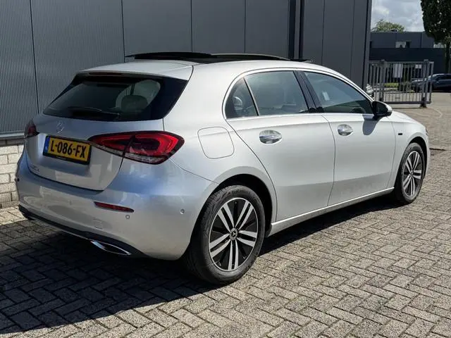 Mercedes-Benz A-klasse 250 e Business Solution Luxury Limited 17"/Panoramadak/Leder + memory/Stoelve...