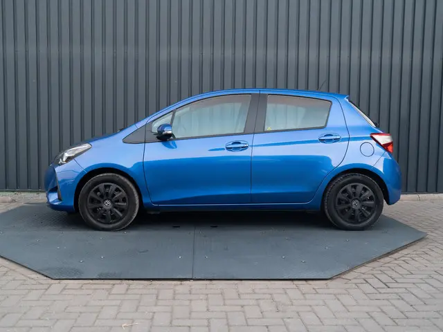 Toyota Yaris 1.0 VVT-i Active | Camera | Stoelverwarming | Prijs Rijklaar!!