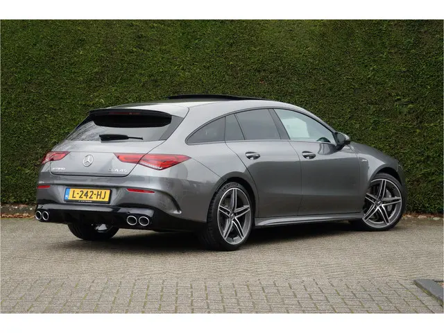 Mercedes-Benz CLA-klasse Shooting Brake CLA AMG 45 4M+ | Distronic Pano Trekhaak