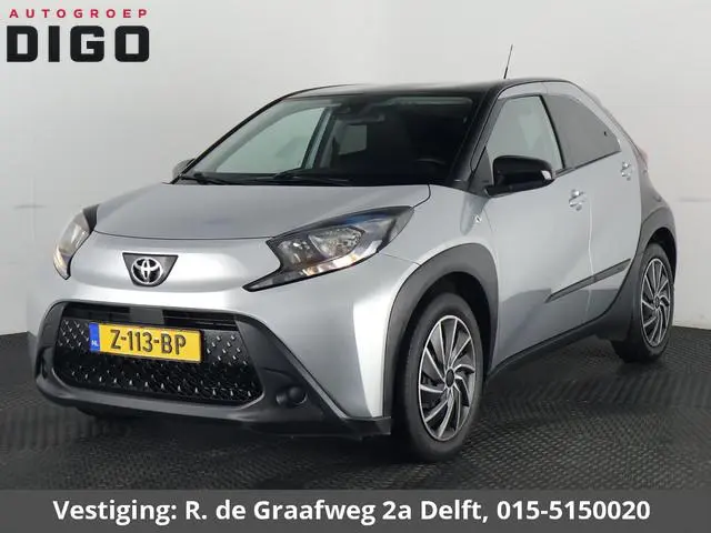 Toyota Aygo X 1.0 VVT-i MT Play Bi-Tone | Apple Carplay & AndroidAUTO | Camera | Privacy Glass |
