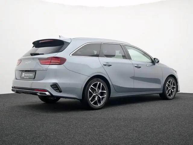 Kia Ceed Sportswagon 1.6 GDI PHEV Dynamicline | Stoelverwarming | Navigatie | LED