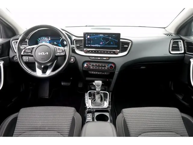 Kia Ceed Sportswagon 1.6 GDI PHEV Dynamicline | Stoelverwarming | Navigatie | LED