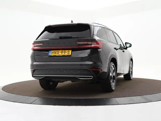 Skoda Kodiaq 1.5 TSI PHEV Sportline Business · Camera · Inklap. Trekhaak · Canton Audio · Matrix LED...