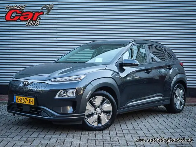 Hyundai Kona EV Fashion 64 kWh Clima | Cruise | Navi | Pdc | Camera | Led | Lichtmetaal | 3 fase lad...