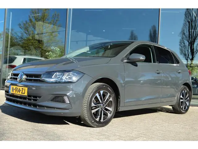 Volkswagen Polo 1.0 TSI Highline Business | CARPLAY | AFN. TREKHAAK | NAVI | STOELVERW.