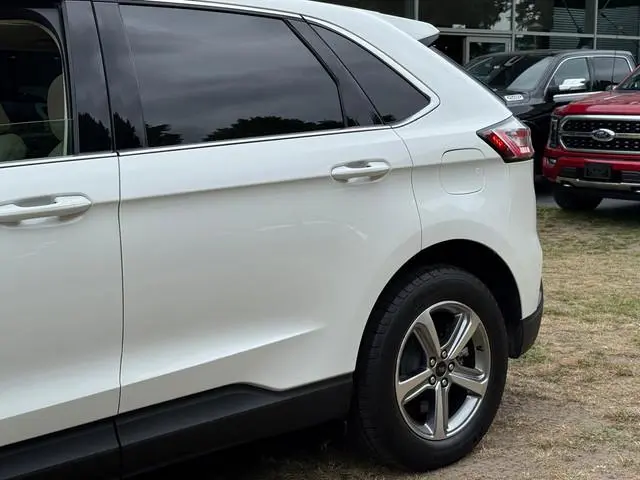 Ford Edge 2.0L SEL AWD Full-Options